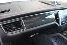 Porsche Macan T V6 GTS - U2638