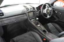 Porsche Cayman 981 GTS 3.4 Manual - U2640