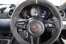 Porsche 718 Cayman GT4 Clubsport - U2642