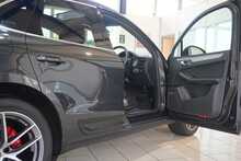 Porsche Macan Gen3 2.9T V6 'S' PDK - U2646