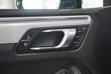 Porsche Macan Gen3 2.9T V6 'S' PDK - U2646