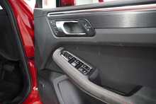 Porsche Macan GTS 2.9T V6 Gen3 PDK - U2648