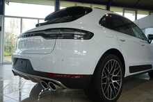 Porsche Macan Gen2 3.0T V6 'S' PDK - U2652