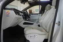 Porsche Macan Gen2 3.0T V6 'S' PDK - U2652