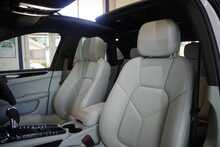 Porsche Macan Gen2 3.0T V6 'S' PDK - U2652