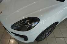 Porsche Macan Gen2 3.0T V6 'S' PDK - U2652