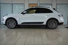 Porsche Macan Gen2 3.0T V6 'S' PDK - U2652