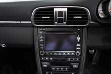 Porsche 911 (997.2) 3.8 C4'S' Cabriolet Manual - U2653