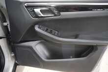 Porsche Macan 2.9T V6 'S' Gen3 PDK - U2655