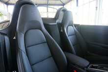 Porsche 718 Boxster 2.0T Style Edition PDK - U2670