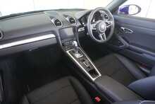 Porsche 718 Boxster 2.0T Style Edition PDK - U2670