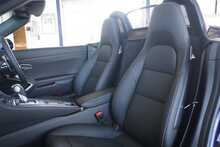 Porsche 718 Boxster 2.0T Style Edition PDK - U2670