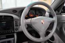Porsche 911 (996) Carrera 4S 3.6 Cabriolet - U2672