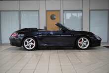 Porsche 911 (996) Carrera 4S 3.6 Cabriolet - U2672