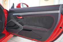 Porsche 718 Cayman GT4 4.0 PDK - U2676