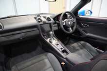 Porsche 718 Boxster GTS 4.0 - U2696