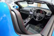 Porsche 718 Boxster GTS 4.0 - U2696
