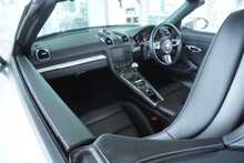 Porsche 718 Boxster 4.0 GTS Manual - U270001