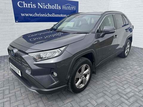 VVT-h Design SUV 2.5 Automatic Petrol Hybrid