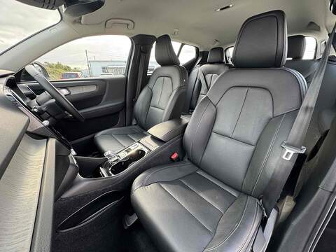 2.0 B4 MHEV Inscription SUV 5dr Petrol Hybrid Auto AWD Euro 6 (s/s) (197 ps)
