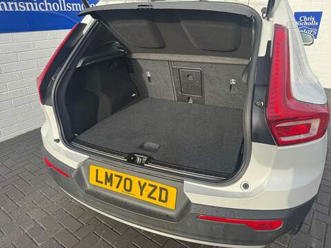 2.0 B4 MHEV Inscription Pro SUV 5dr Petrol Hybrid Auto Euro 6 (s/s) (197 ps)