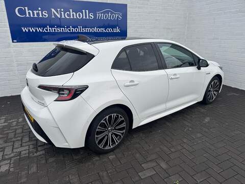 1.8 VVT-h Design Hatchback 5dr Petrol Hybrid CVT Euro 6 (s/s) (122 ps)