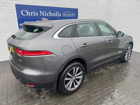 2.0 P300 Portfolio SUV 5dr Petrol Auto AWD Euro 6 (s/s) (300 ps)
