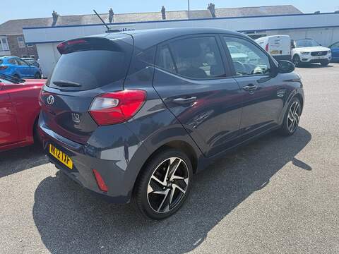 1.0 Premium Hatchback 5dr Petrol Manual Euro 6 (s/s) (67 ps)