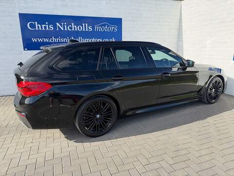 3.0 540i GPF M Sport Touring 5dr Petrol Auto xDrive Euro 6 (s/s) (340 ps)