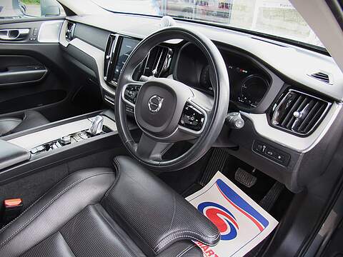 Volvo XC60 h T8 Twin Engine Inscription Pro - U7731