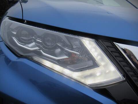 Nissan X-Trail 2.0 dCi Tekna SUV 5dr Diesel Manual 4WD Euro 6 (s/s) (177 ps) - U7757