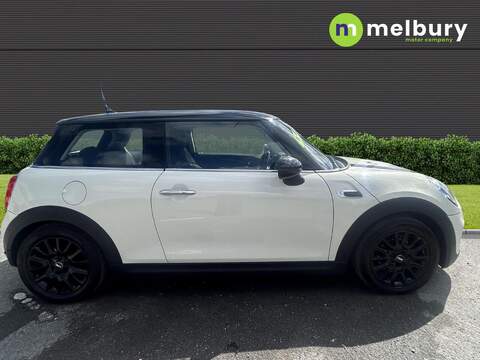 MINI Hatch 1.5 Cooper Hatchback 3dr Petrol Auto Euro 6 (s/s) (136 ps) - U7870