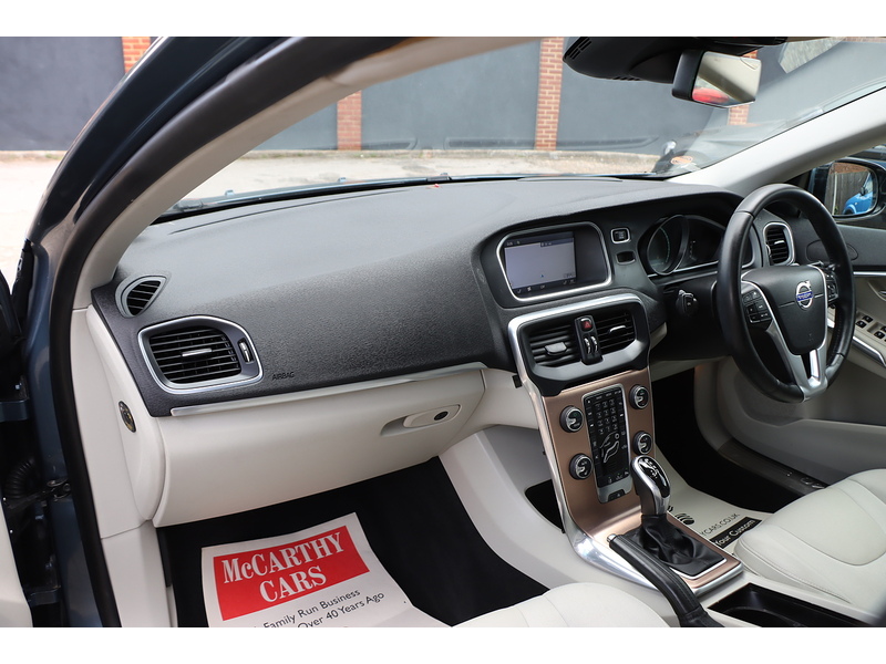 Volvo T4 Se 1.6 Hatchback Automatic Petrol 72-74 Mitcham Road