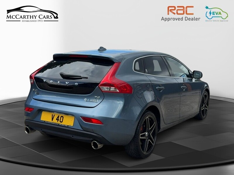 Volvo T4 Se 1.6 Hatchback Automatic Petrol 72-74 Mitcham Road