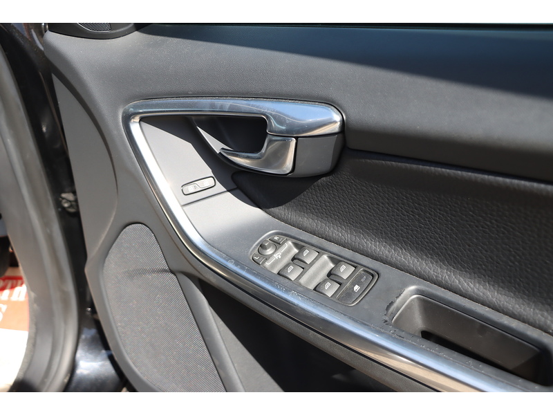 Volvo 3.0 T6 AWD ESTATE AUTO 3000 5dr Estate Automatic Petrol 72-74 Mitcham Road