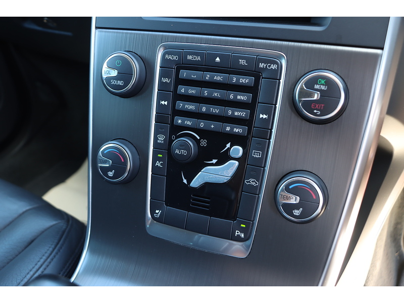 Volvo 3.0 T6 AWD ESTATE AUTO 3000 5dr Estate Automatic Petrol 72-74 Mitcham Road