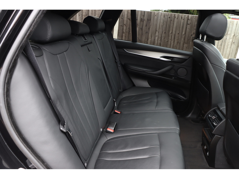 BMW 2.0 40E 9.0KWH M SPORT SUV 5DR PETROL PLUG-IN HYBRID XDRIVE AUTO SUNROOF HEATED SEATS SAT NAV BLUETOOTH DAB STEREO PARKING AIDS 2 OWNERS SH £0 TO TAX 72-74 Mitcham Road