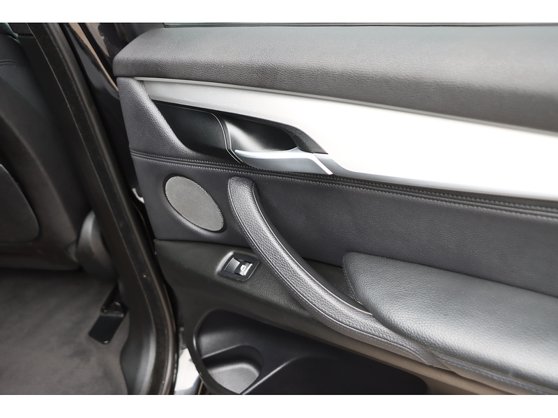 BMW 2.0 40E 9.0KWH M SPORT SUV 5DR PETROL PLUG-IN HYBRID XDRIVE AUTO SUNROOF HEATED SEATS SAT NAV BLUETOOTH DAB STEREO PARKING AIDS 2 OWNERS SH £0 TO TAX 72-74 Mitcham Road