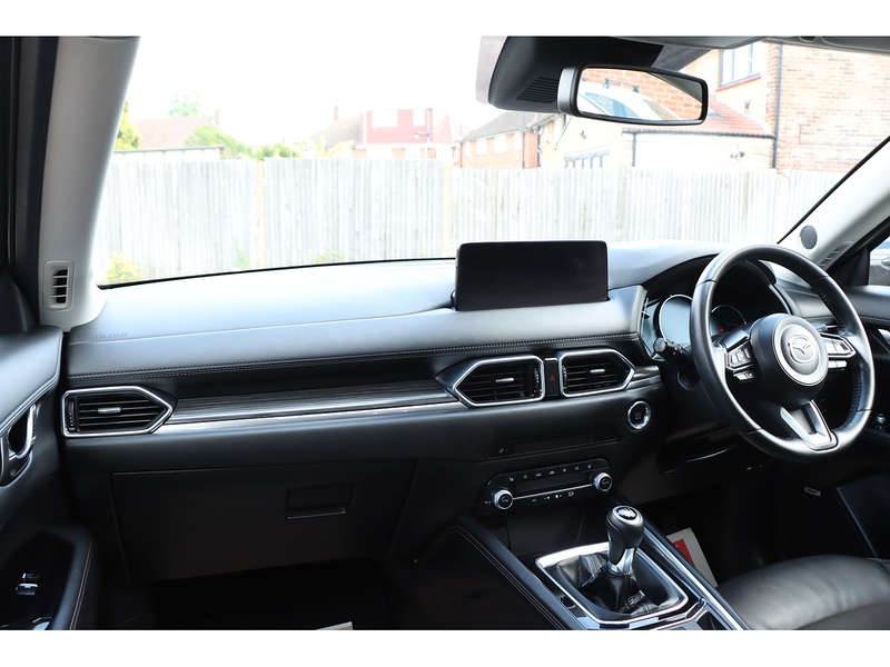 Mazda 2.0 SKYACTIV-G SPORT SUV 5DR PETROL MANUAL SUNROOF HEATED SEATS SAT NAV BLUETOOTH APPLE CARPLAY REAR CAMERA PARKING AIDS JUST 1 OWNER 36000 MILES SH 72-74 Mitcham Road