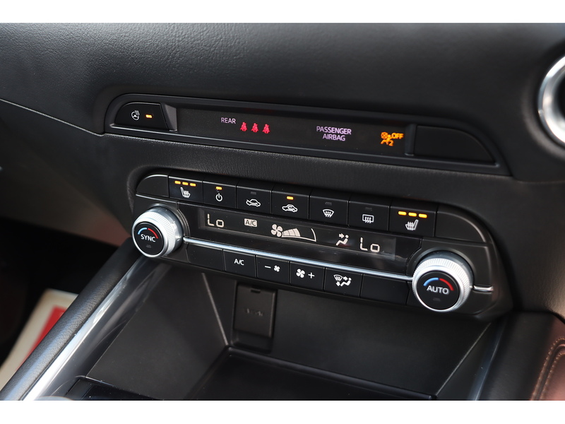 Mazda 2.0 SKYACTIV-G SPORT SUV 5DR PETROL MANUAL SUNROOF HEATED SEATS SAT NAV BLUETOOTH APPLE CARPLAY REAR CAMERA PARKING AIDS JUST 1 OWNER 36000 MILES SH 72-74 Mitcham Road