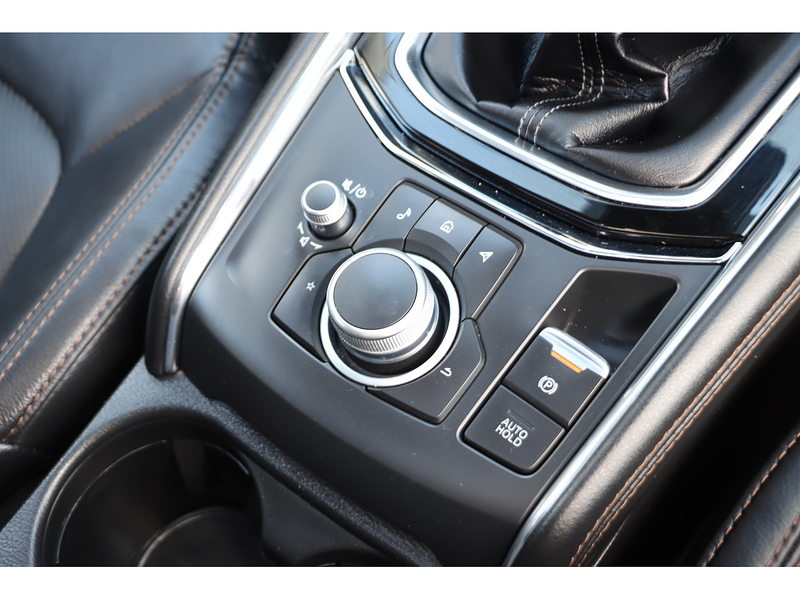 Mazda 2.0 SKYACTIV-G SPORT SUV 5DR PETROL MANUAL SUNROOF HEATED SEATS SAT NAV BLUETOOTH APPLE CARPLAY REAR CAMERA PARKING AIDS JUST 1 OWNER 36000 MILES SH 72-74 Mitcham Road