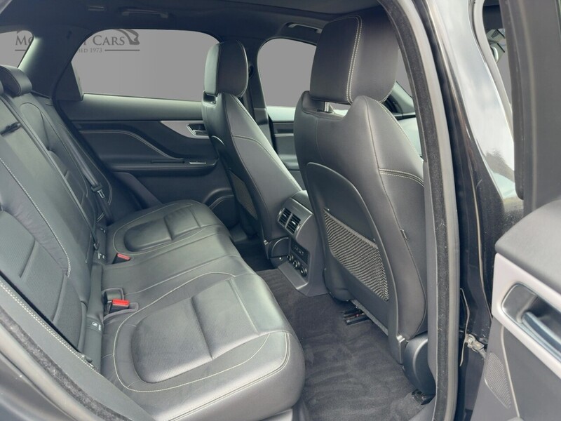 Jaguar 2.0 D180 R-SPORT SUV 5DR DIESEL AWD AUTO SUNROOF HEATED SEATS SAT NAV BLUETOOTH DAB STEREO REAR CAMERA PARKING AIDS JUST 2 OWNERS ONLY 67000 MILES SH 72-74 Mitcham Road