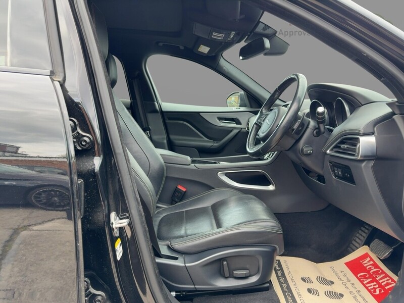 Jaguar 2.0 D180 R-SPORT SUV 5DR DIESEL AWD AUTO SUNROOF HEATED SEATS SAT NAV BLUETOOTH DAB STEREO REAR CAMERA PARKING AIDS JUST 2 OWNERS ONLY 67000 MILES SH 72-74 Mitcham Road