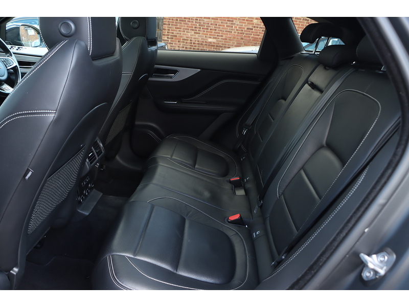 Jaguar 2.0 D180 R-SPORT SUV 5DR DIESEL AWD AUTO SUNROOF HEATED SEATS SAT NAV BLUETOOTH DAB STEREO REAR CAMERA PARKING AIDS JUST 2 OWNERS ONLY 67000 MILES SH 72-74 Mitcham Road