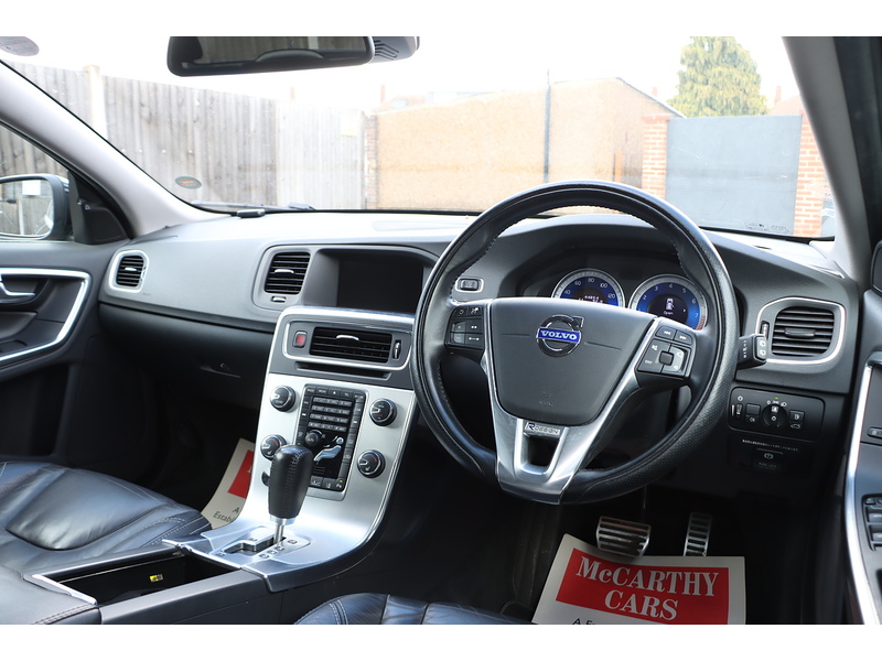 Volvo V60 1.6 T4 5 DOOR ESTATE PETROL AUTO ONLY 45000 MILES 72-74 Mitcham Road