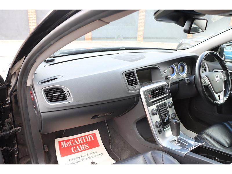 Volvo V60 1.6 T4 5 DOOR ESTATE PETROL AUTO ONLY 45000 MILES 72-74 Mitcham Road