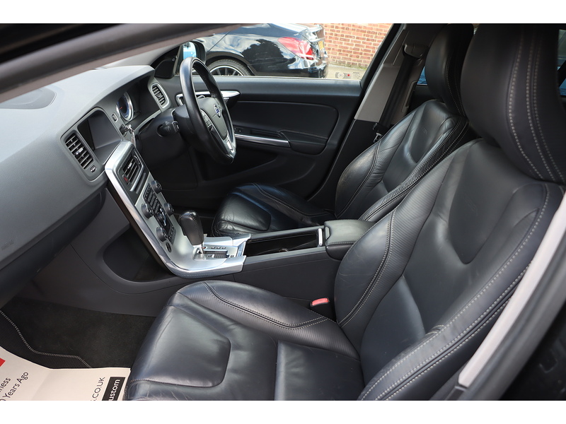 Volvo V60 1.6 T4 5 DOOR ESTATE PETROL AUTO ONLY 45000 MILES 72-74 Mitcham Road