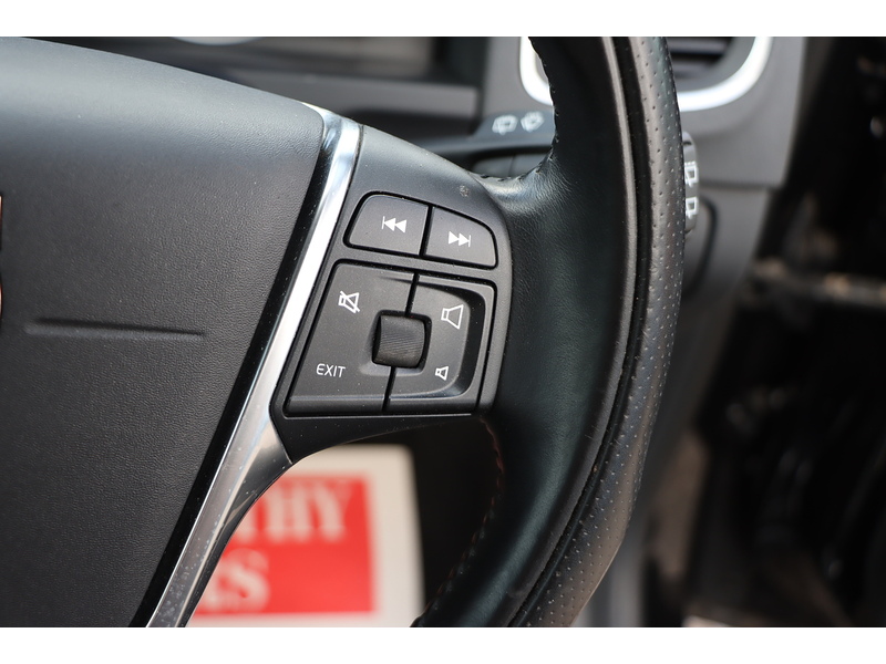 Volvo V60 1.6 T4 5 DOOR ESTATE PETROL AUTO ONLY 45000 MILES 72-74 Mitcham Road