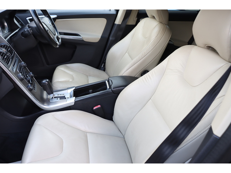 Volvo T5 R-Design Lux Nav 2.0 5dr Estate Automatic Petrol 92-96 Mitcham Road