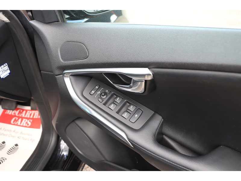 Volvo T4 Se Lux Nav 1.6 Hatchback Automatic Petrol 72-74 Mitcham Road